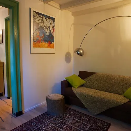 Vondelstraat Bed & Breakfast